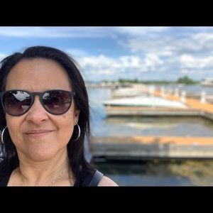 Meet your Posher, Renata